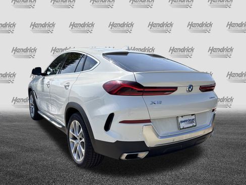 Used 2023 BMW X6 xDrive40i w/ Premium Package image 8