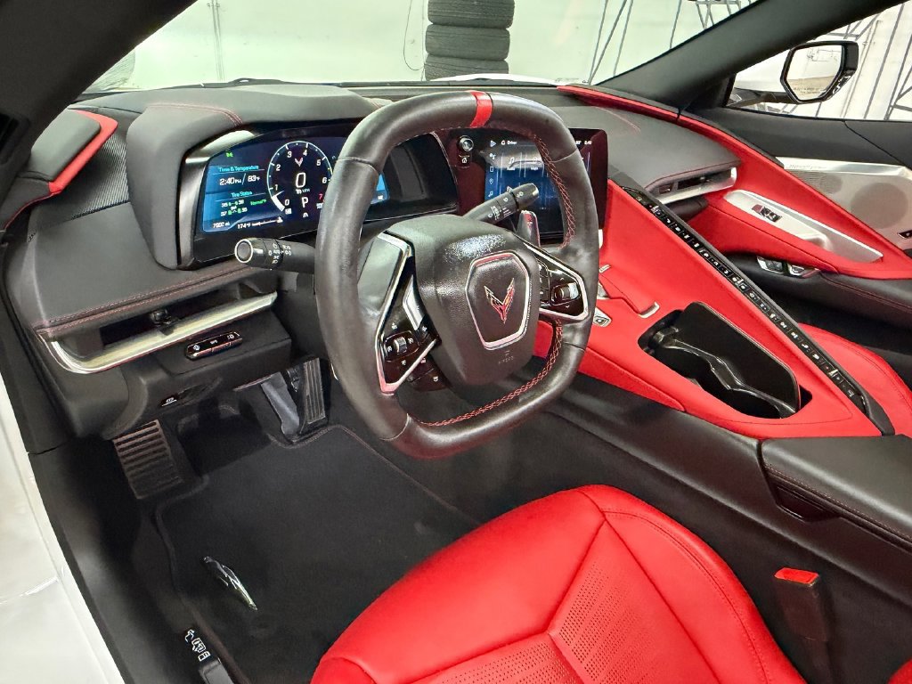 Used 2024 Chevrolet Corvette Stingray Preferred Conv w/ Z51 Performance Package RWD image 10