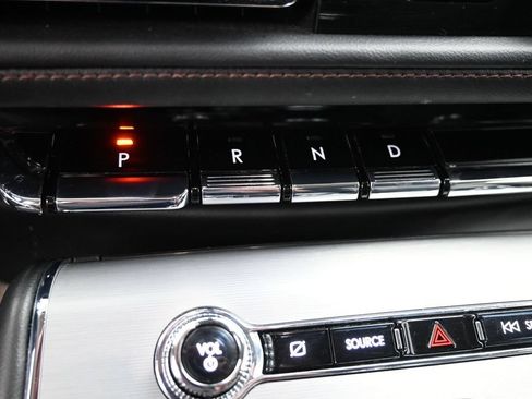 Used 2023 Lincoln Aviator AWD image 38