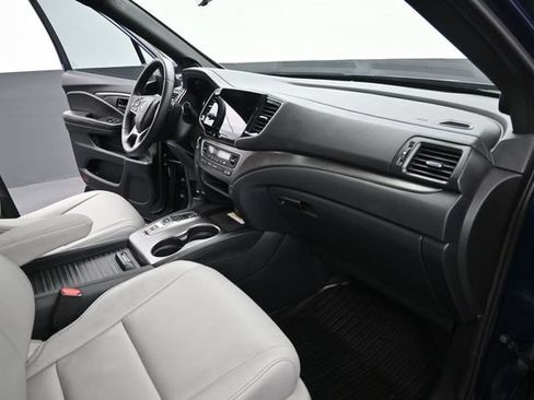 Certified 2023 Honda Passport EX-L image 26