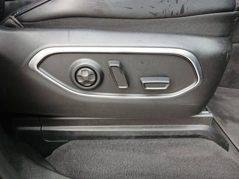 Used 2024 Jeep Wagoneer Series III image 31