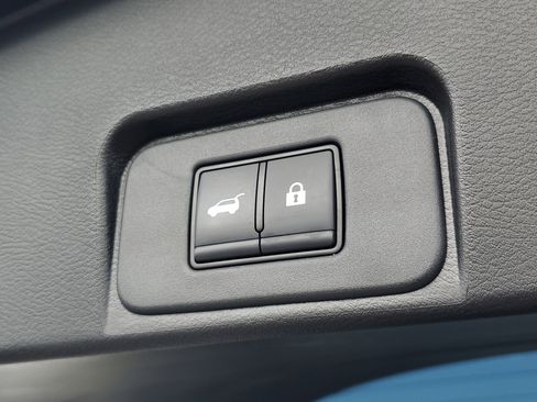 Certified 2024 Nissan Rogue SL image 7