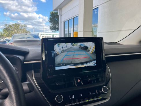 Used 2025 Toyota Corolla LE image 17