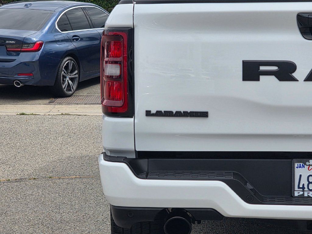 Used 2026 RAM 1500 Laramie w/ Night Edition AWD/4WD image 7