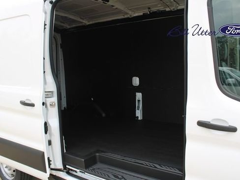 New 2026 Ford Transit 250 148 Medium Roof w/ Load Area Protection Package RWD image 8