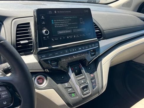 Used 2025 Honda Odyssey EX-L image 18