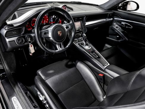 Used 2014 Porsche 911 Carrera 4S image 9