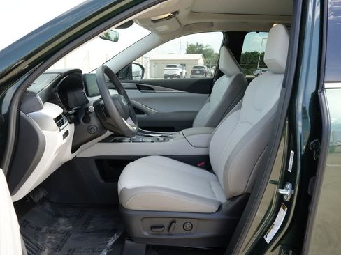 Certified 2026 INFINITI QX60 Luxe w/ Cargo Package FWD image 16