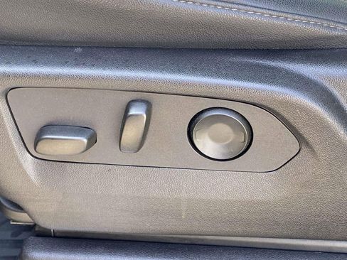 Used 2024 Chevrolet Silverado 1500 LTZ image 15