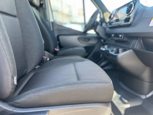 New 2025 Mercedes-Benz Sprinter 2500 image 30