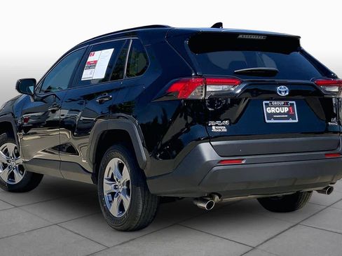 Used 2024 Toyota RAV4 LE AWD/4WD image 12