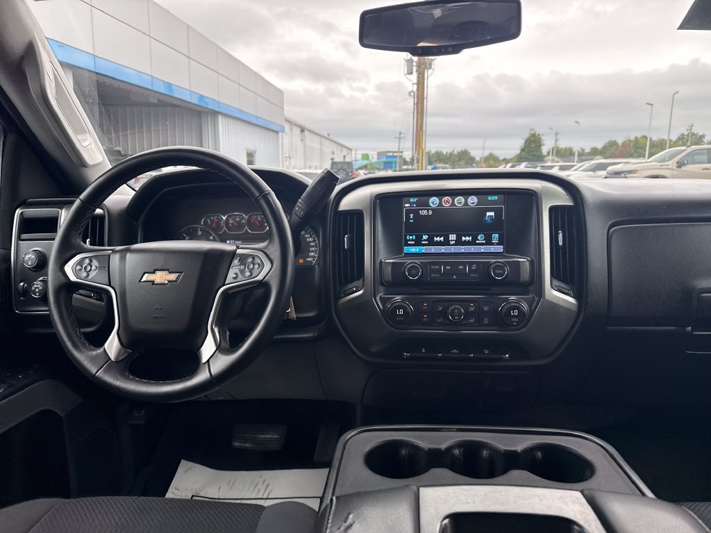 Used 2018 Chevrolet Silverado 1500 LT w/ Texas Edition AWD/4WD image 25