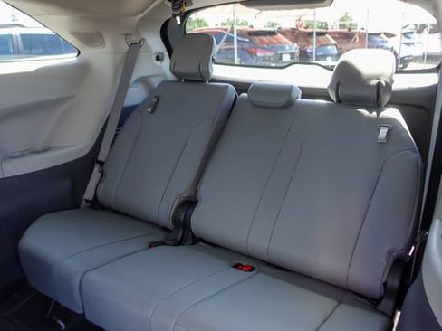 Certified 2021 Toyota Sienna XLE w/ XLE Plus Package AWD/4WD image 25