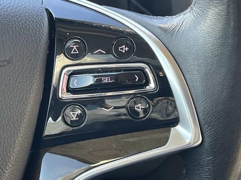 Used 2020 Cadillac Escalade Premium Luxury image 34