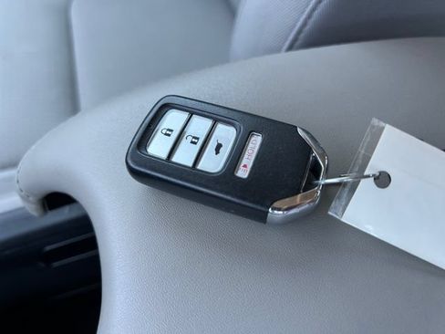 Used 2022 Honda HR-V EX image 29