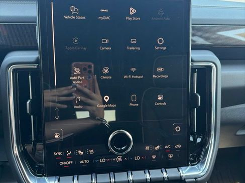 New 2026 GMC Yukon Elevation w/ Elevation Premium Package AWD/4WD image 15