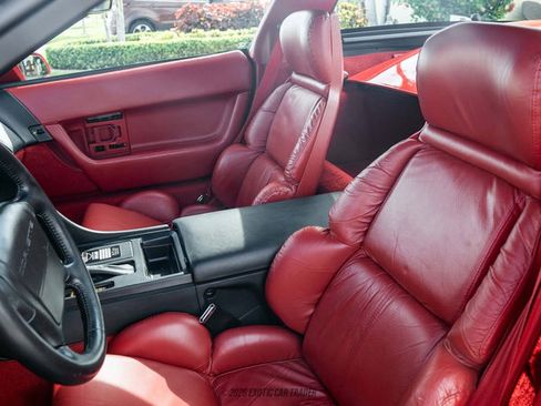 Used 1992 Chevrolet Corvette Coupe RWD image 28