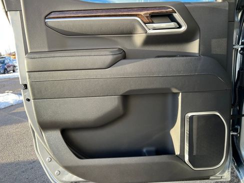 New 2025 GMC Sierra 1500 Elevation image 36