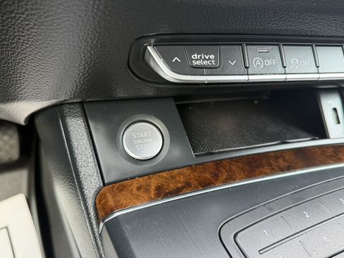 Used 2018 Audi Q5 2.0T Premium w/ Convenience Package image 23