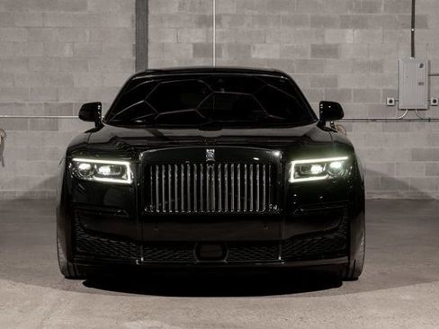 Used 2022 Rolls-Royce Ghost Black Badge image 8