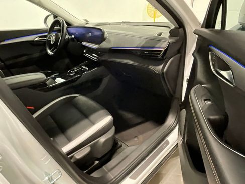 Used 2025 Buick Envision Sport Touring image 23