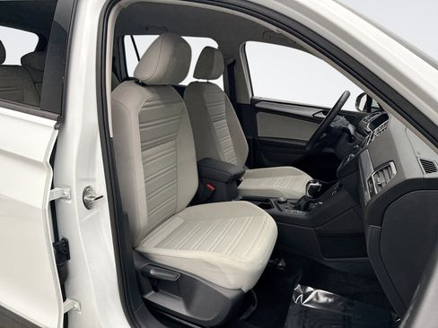 Used 2024 Volkswagen Tiguan S image 16