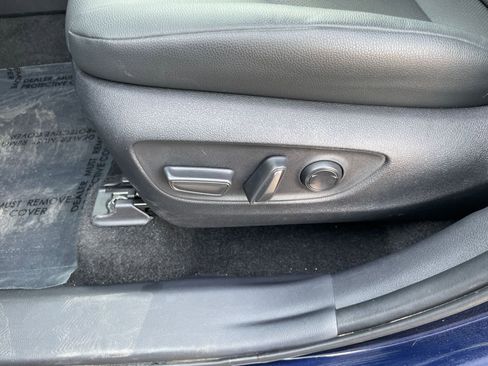 Used 2025 Toyota Grand Highlander FWD image 22