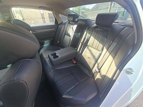 Used 2019 Honda Accord EX-L image 11
