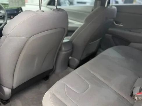 Used 2021 Hyundai Elantra SEL w/ Convenience + Premium Package FWD image 17