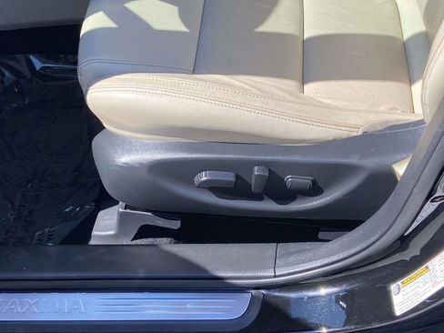 Used 2021 Nissan Maxima 3.5 SV w/ Floor Mat Group FWD image 17