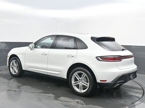 Used 2022 Porsche Macan image 3