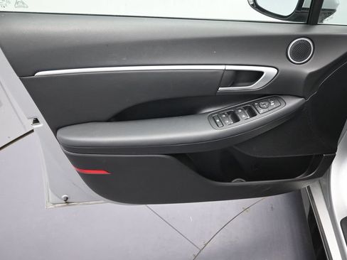 Used 2025 Hyundai Sonata SEL FWD image 16