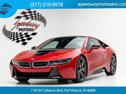 Used 2017 BMW i8 image 1