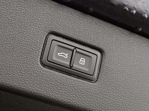 Used 2019 Audi Q7 3.0T Premium Plus w/ Premium Plus Package image 37