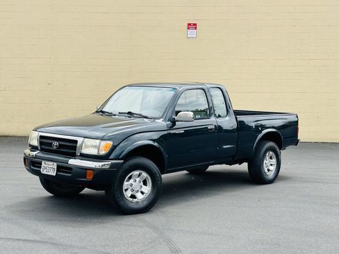 Used 1998 Toyota Tacoma Limited AWD/4WD image 2