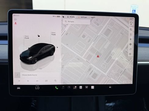 Used 2023 Tesla Model 3 Standard Range RWD image 12