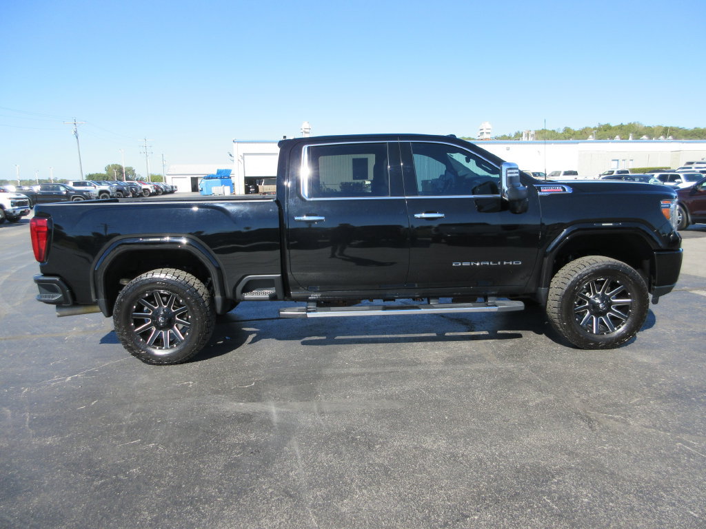 Certified 2020 GMC Sierra 2500 Denali w/ Denali Ultimate Package AWD/4WD image 4