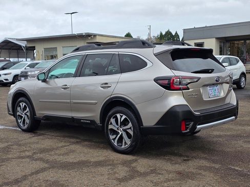 Used 2020 Subaru Outback Limited image 30