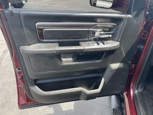 Used 2018 RAM 2500 Laramie w/ Sport Appearance Group AWD/4WD image 12