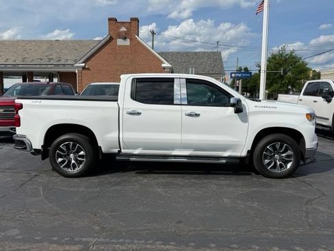 Used 2023 Chevrolet Silverado 1500 LT AWD/4WD image 8