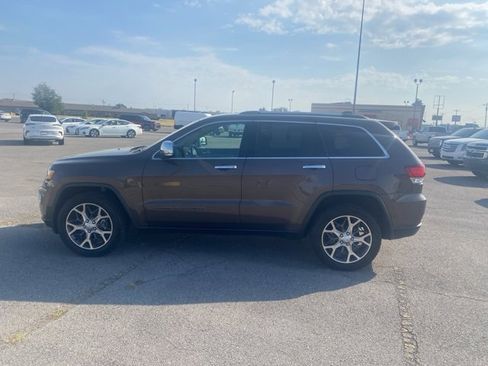 Used 2020 Jeep Grand Cherokee Limited w/ Trailer Tow Group IV image 3