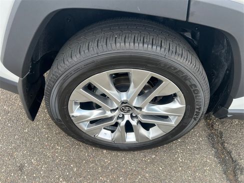 Used 2025 Toyota RAV4 XLE Premium image 18