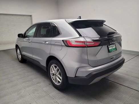 Used 2023 Ford Edge SEL image 5