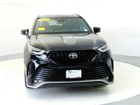 Used 2021 Toyota Highlander XSE image 8