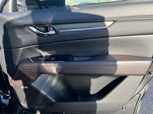 Certified 2025 MAZDA CX-5 Signature image 33