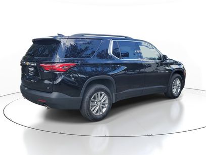 Used 2023 Chevrolet Traverse LT