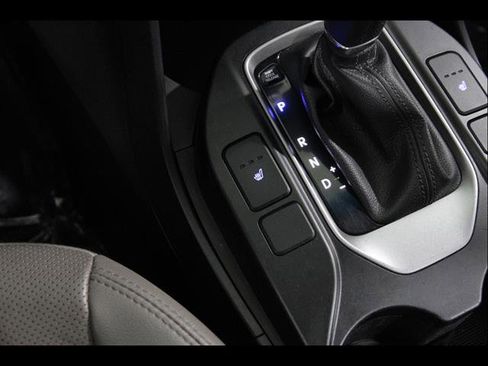 Used 2017 Hyundai Santa Fe Sport image 15