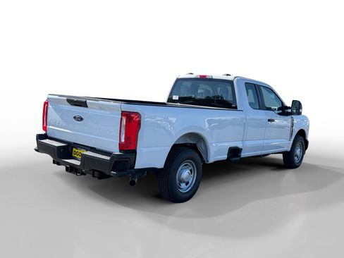 New 2026 Ford F250 XL w/ XL Driver Assist Package RWD image 5