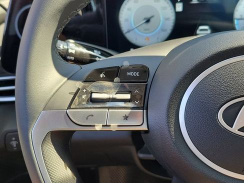 New 2026 Hyundai Elantra Limited FWD image 8