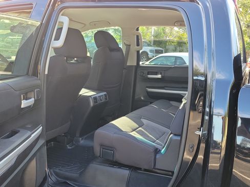 Used 2017 Toyota Tundra SR5 w/ SR5 Upgrade Package AWD/4WD image 14